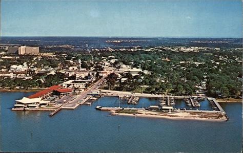 what kind of city is dunedin fl.